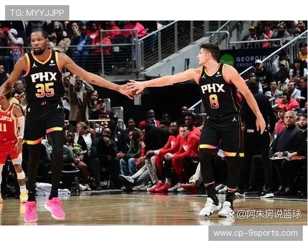 _老鹰快攻快节奏，比赛精彩纷呈_，老鹰进攻图解