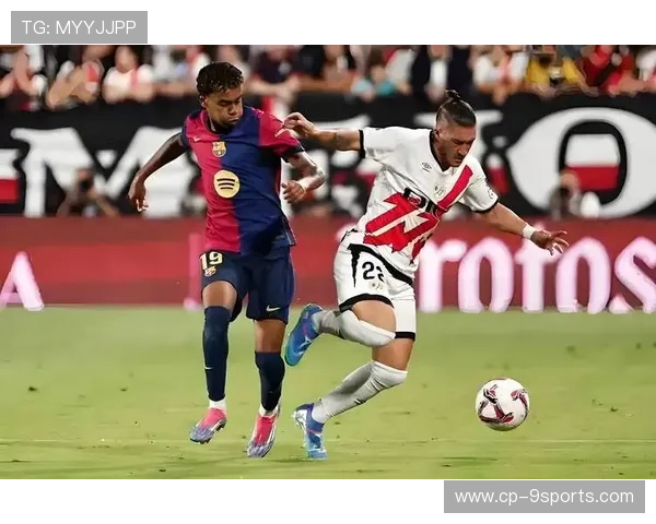 塞维利亚准备购入南美推土机式边路——球队新战术的崛起